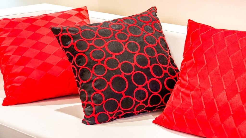 Spice Up Your Living Room With These 7 Creative Ideas For Decorative Pillows On Your Sofa 9350