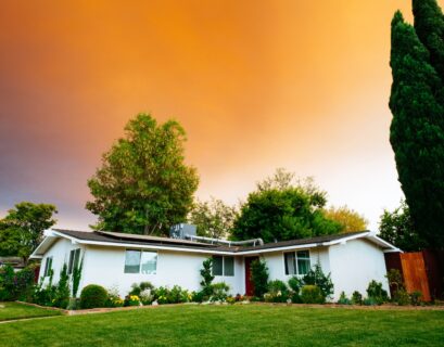 landscape photography of bungalow house