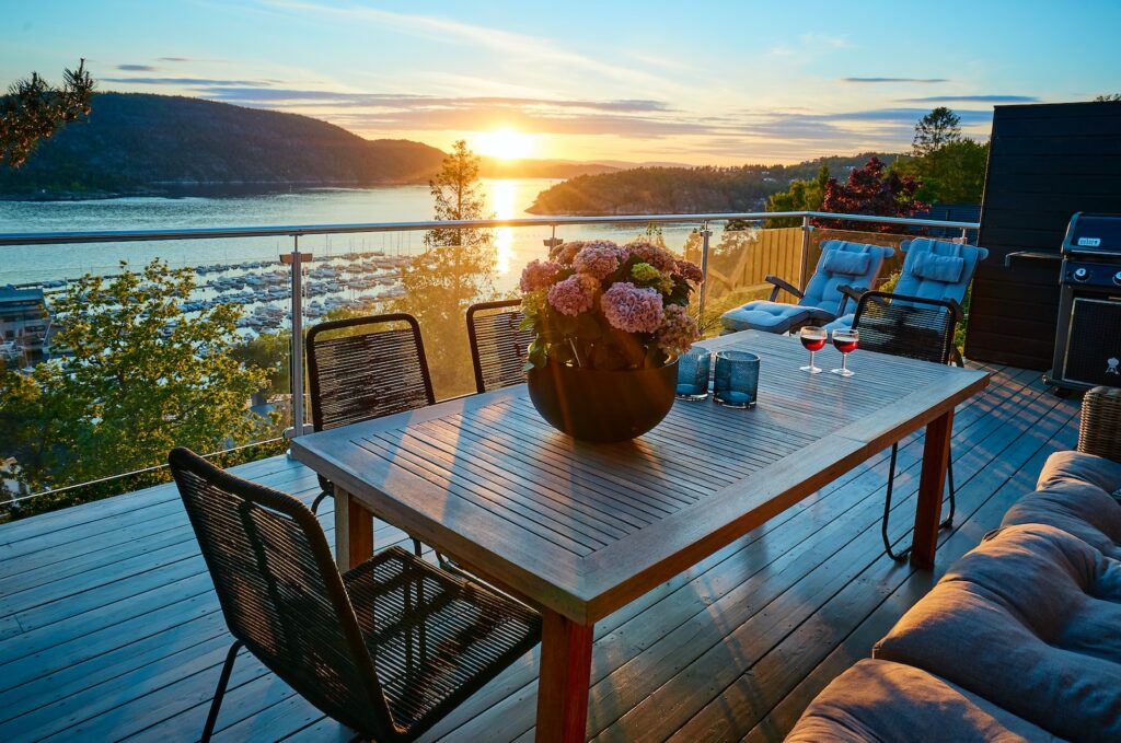 Transform Your Balcony with Plant Decor: Inspiring Ideas for Balcony Decoration