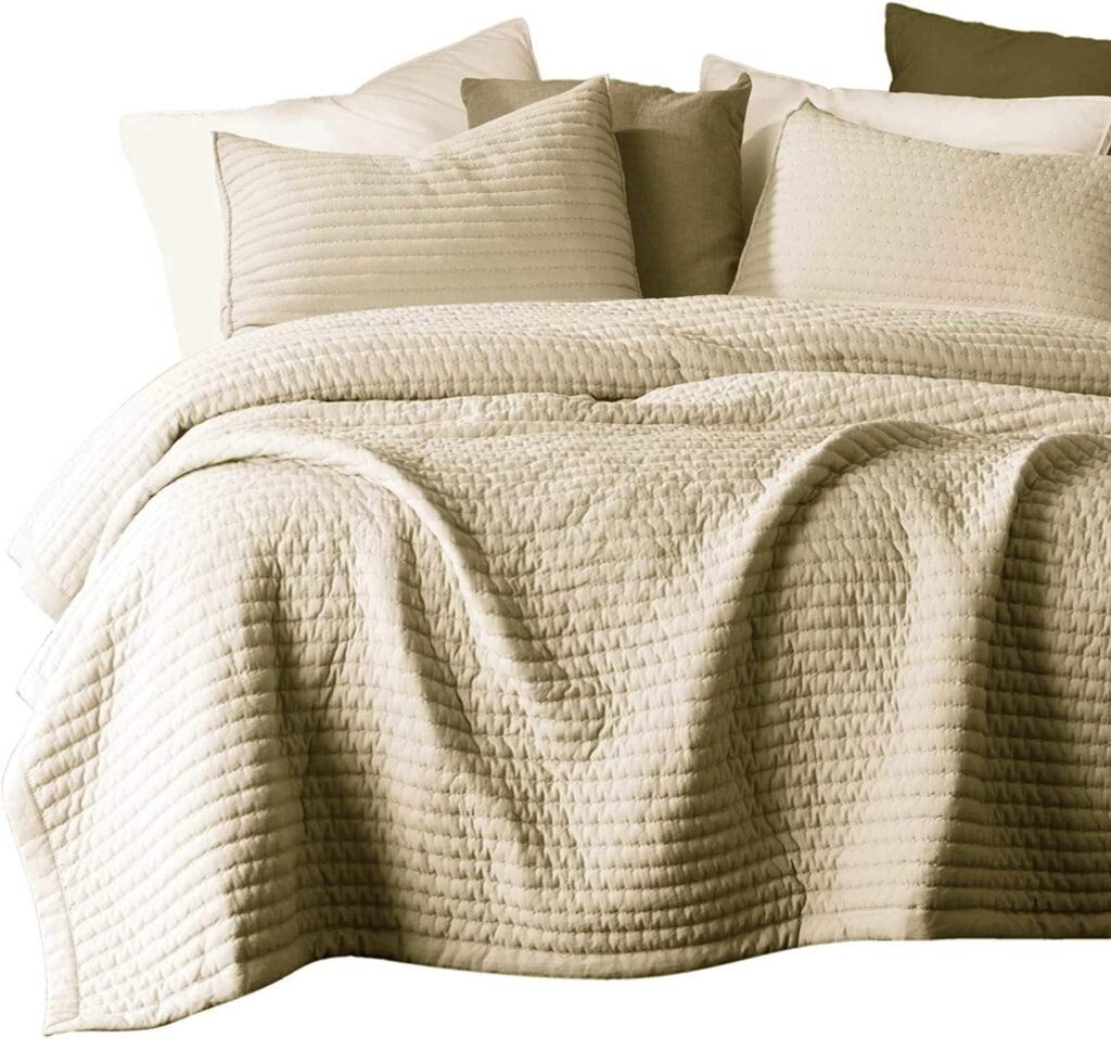 Ultimate Comfort: Top 5 Luxury Bedding Sets to Elevate Your Sleep